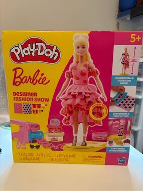 Play-Doh Barbie Designer Fashion Show Playset - Pink